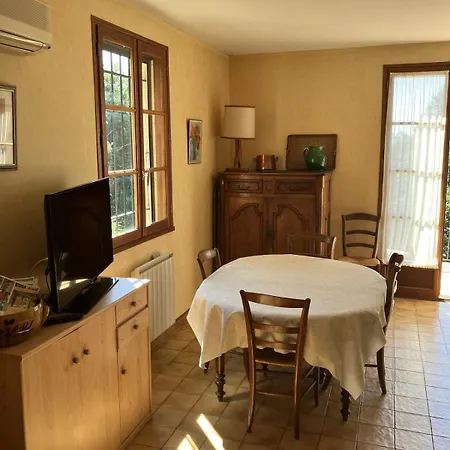 Hébergement de vacances Ribes, Maison Familiale Au Calme Ribes