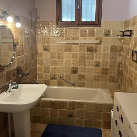 Holiday home Ribes, Maison Familiale Au Calme Ribes