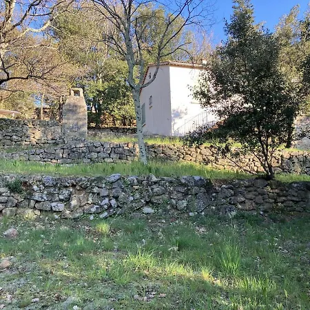 Hébergement de vacances Ribes, Maison Familiale Au Calme